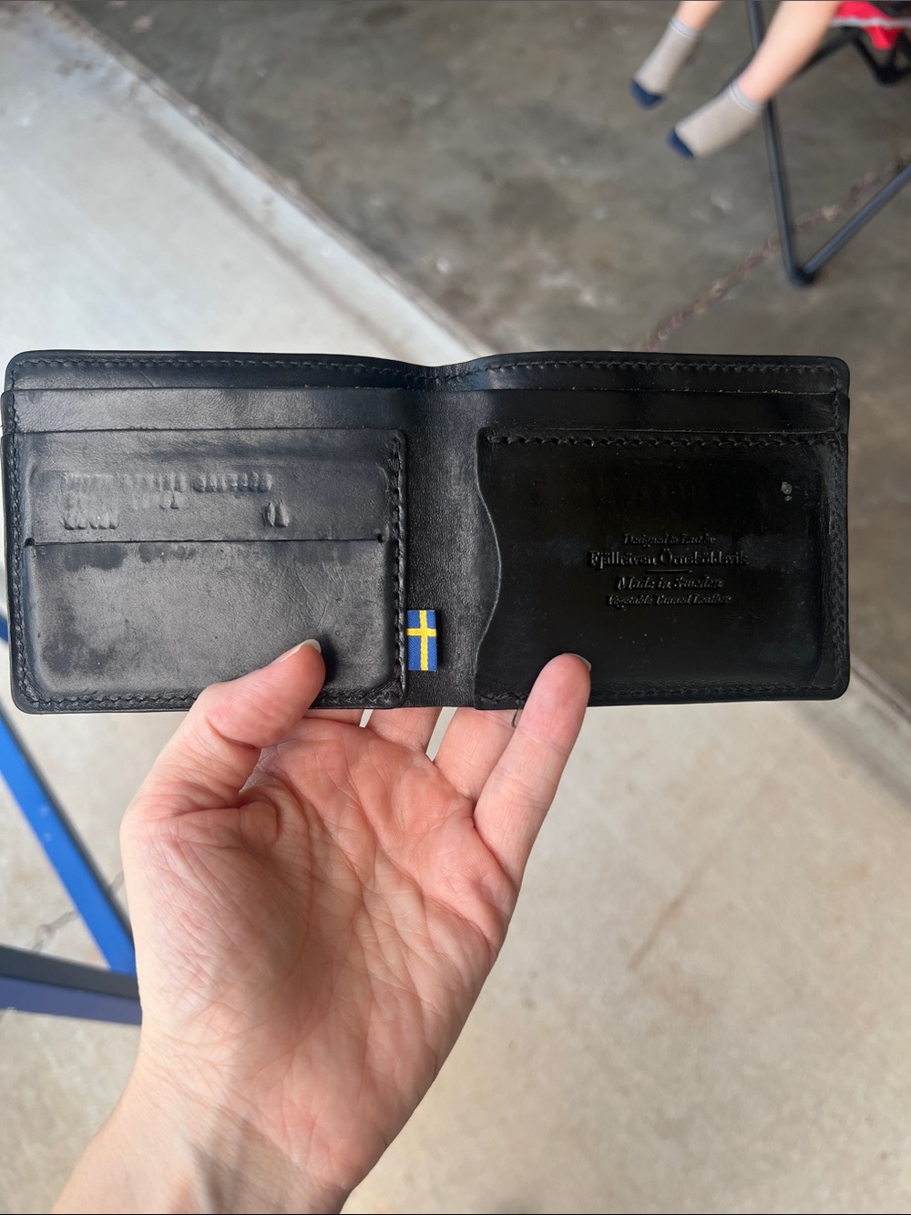 Fjallraven black leather wallet - Picture 2 of 2